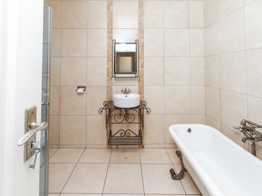 4 Bedroom Property for Sale in Ifafi North West